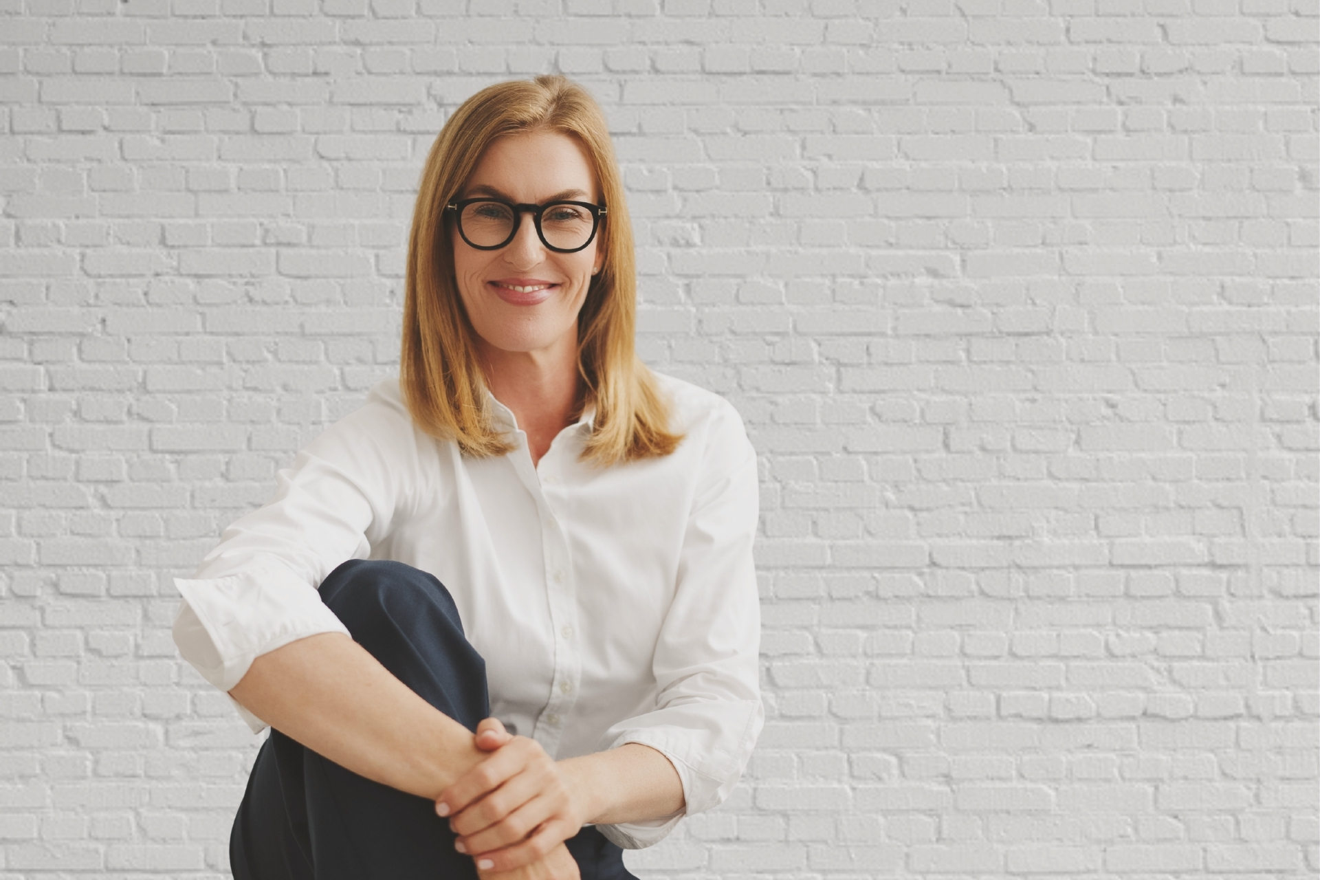 Dr. Verena Wölkhammer im Porträt mit Brille für handlungsfähig. jetzt.